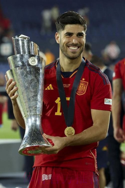 皇马在等阿森西奥做决定 球员未告知他们自己想法 皇马在等阿森西奥做决定 球员未告知他们自己想法